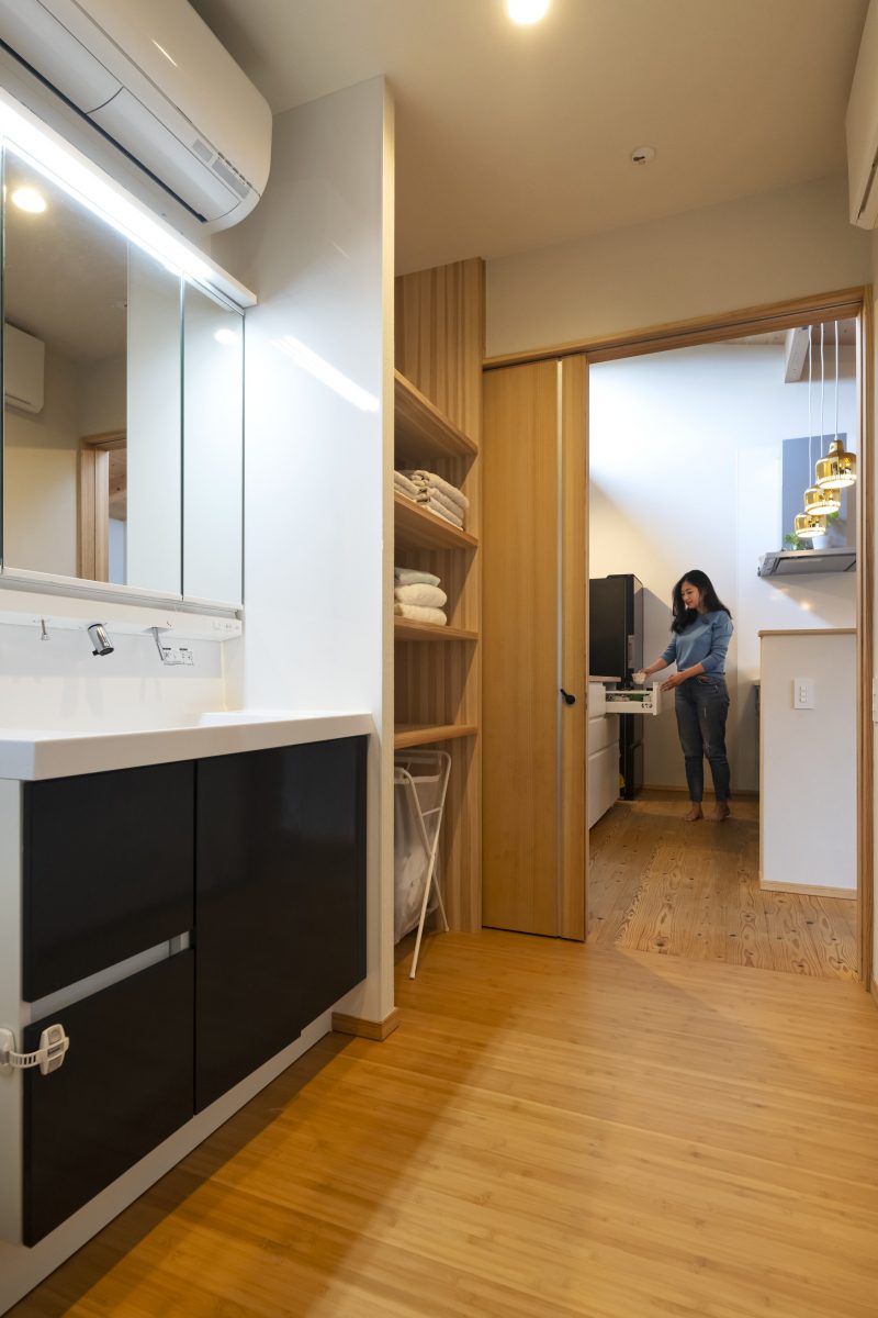 洗面室 | 季節の変化を感じる平屋　　