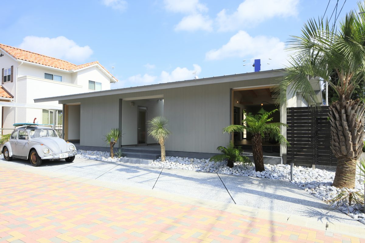  | FLAT HOUSE