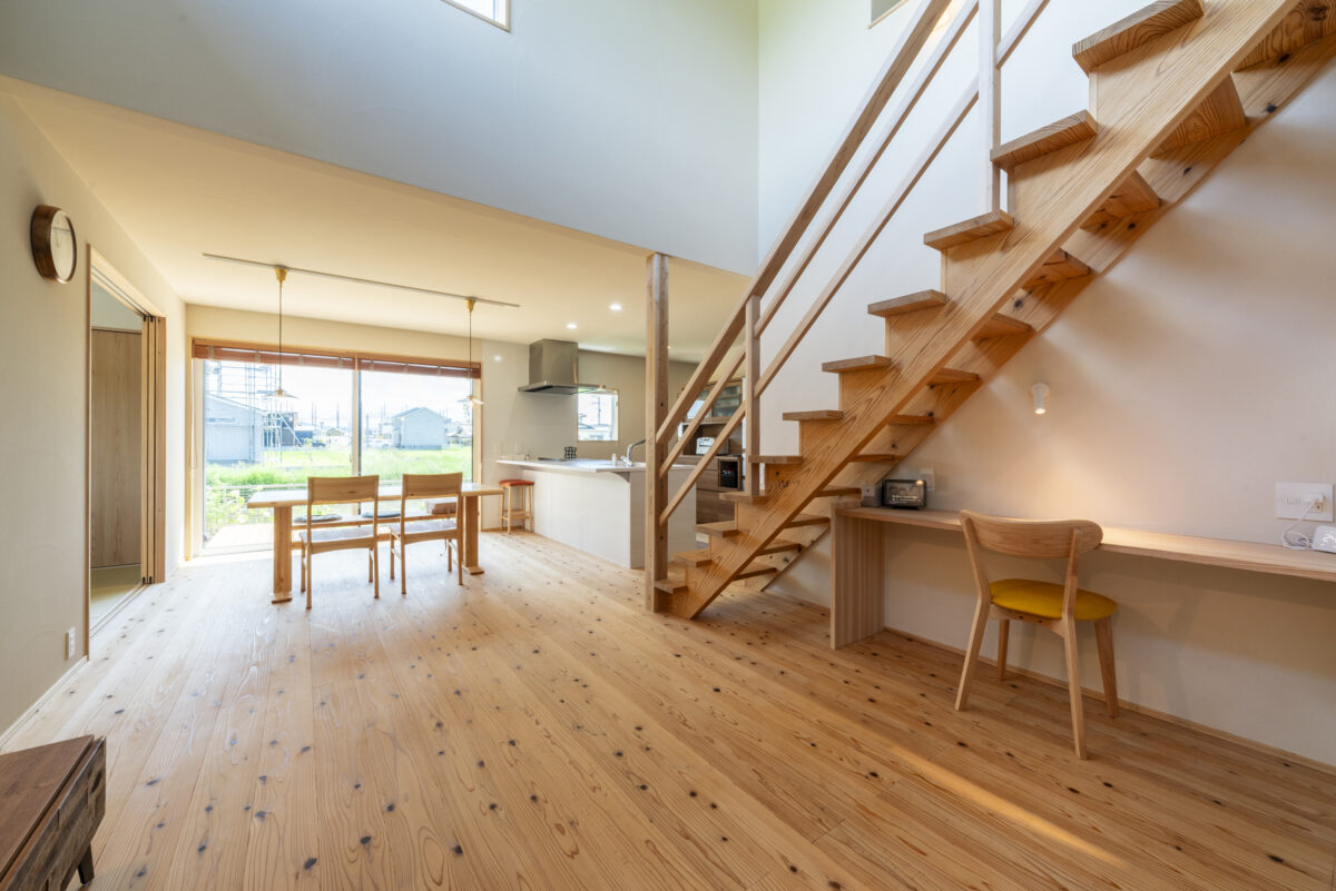  | 憩いの庭を眺める住まい