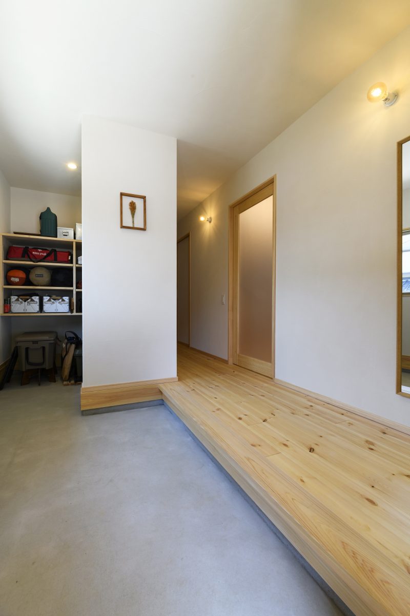玄関 | 空間と心にゆとりをもたらす平屋の家